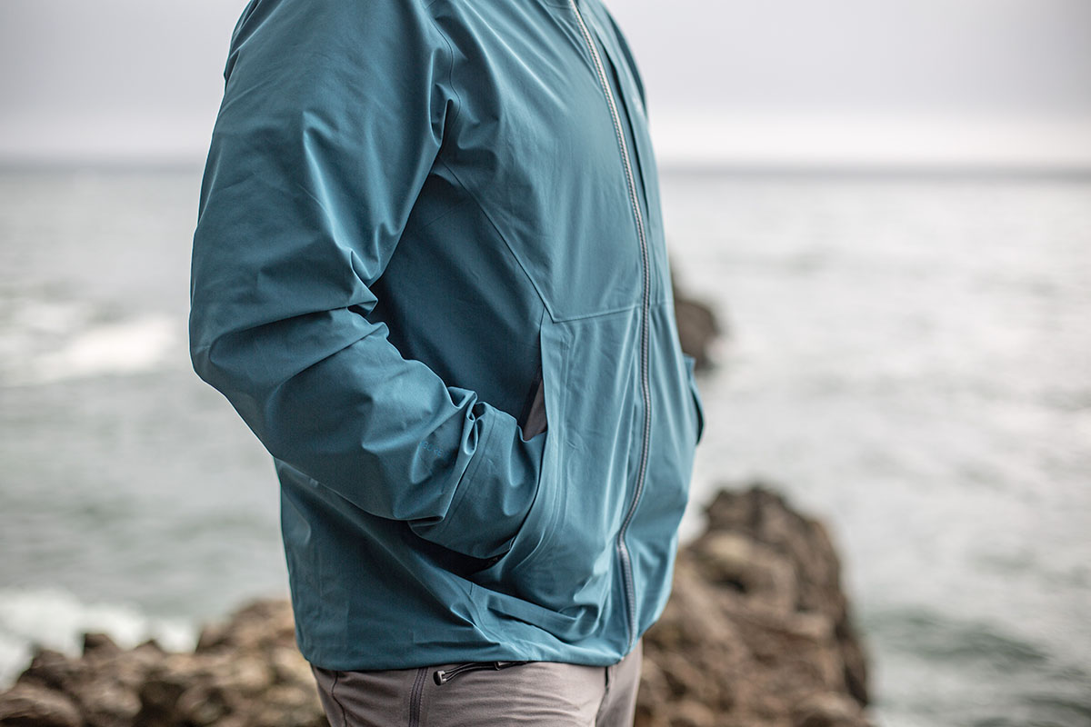 Arc'teryx Ralle Jacket (hands in hand pockets)